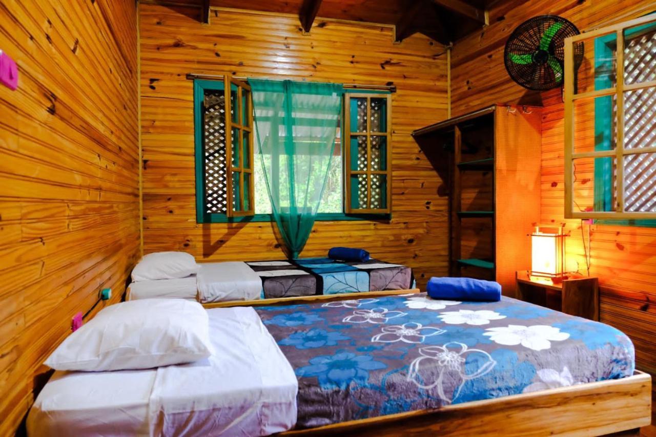 Aldina S Guest House Cahuita Ngoại thất bức ảnh